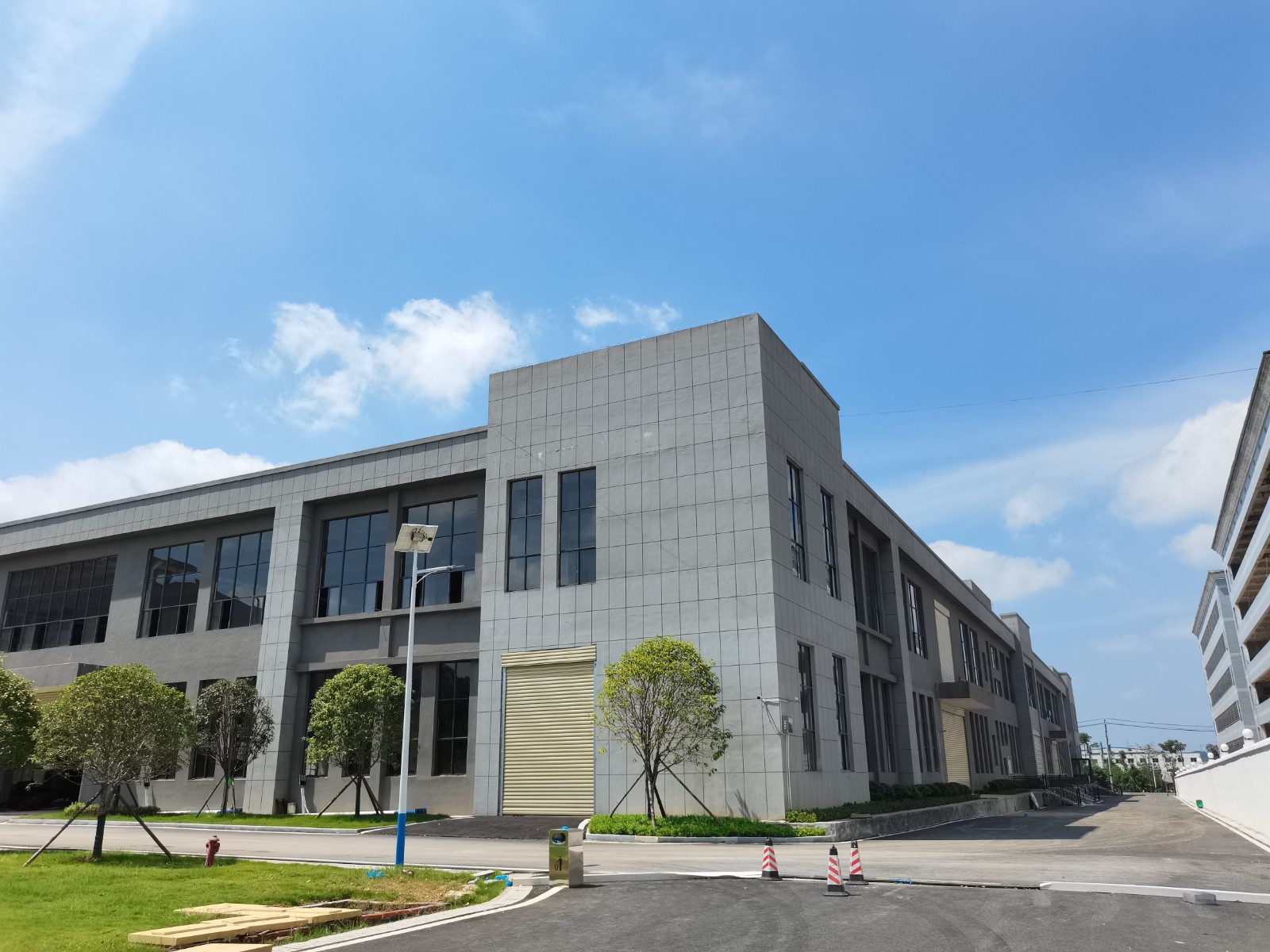 智能事業(yè)部